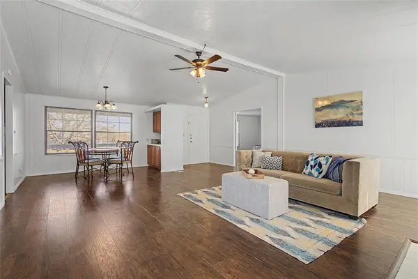 365 Penny Lane, Roanoke, TX 76262