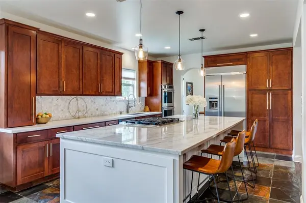 Dallas, TX 75206,6002 Mercedes Avenue