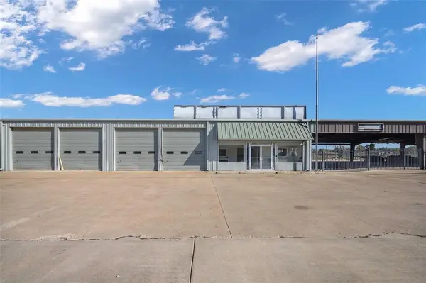 2824 W Main Street, Gun Barrel City, TX 75156