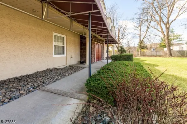 913 State Rt 23, Pequannock Twp., NJ 07444