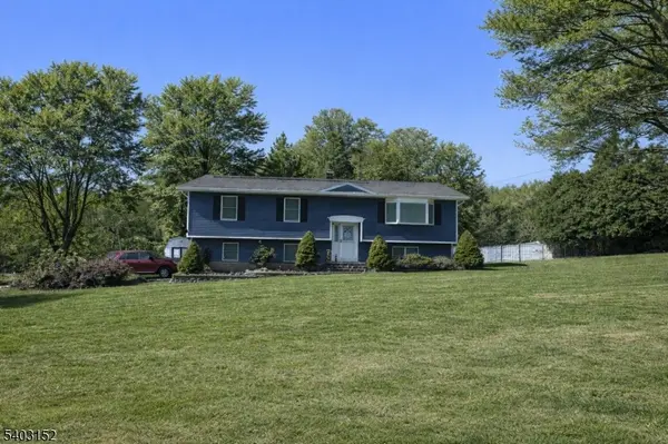 2 Robert St, Mount Olive Twp., NJ 07836