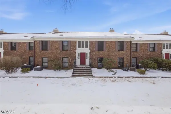 28 Sunrise Dr, Long Hill Twp., NJ 07933