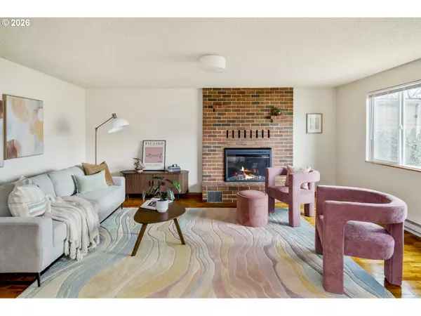 Portland, OR 97206,8217 SE 63RD AVE