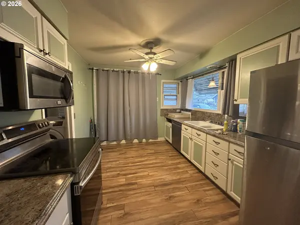 8054 SE REEDWAY ST, Portland, OR 97206