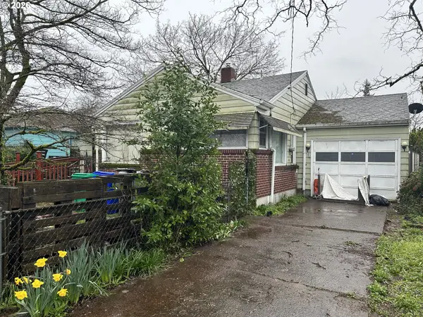 8054 SE REEDWAY ST, Portland, OR 97206