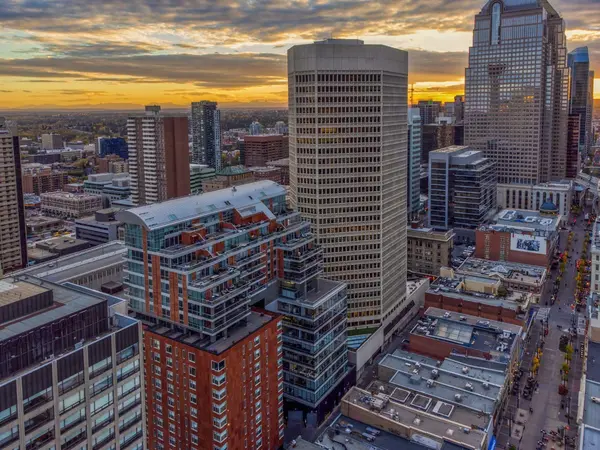 108 9 AVE SW #1801, Calgary, AB T2P 0S9