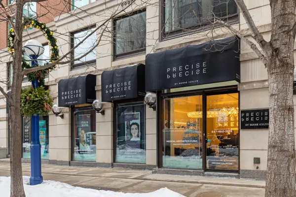 38 Avenue RD #1-2, Toronto C02, ON M5R 2G2