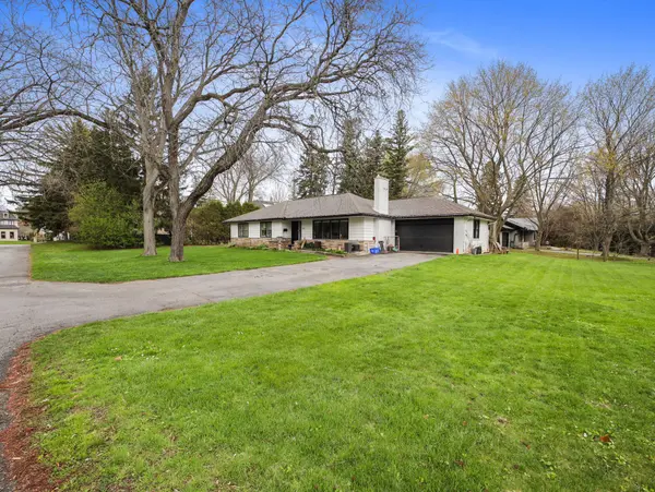 167 Blue Water PL, Burlington, ON L7L 2J3