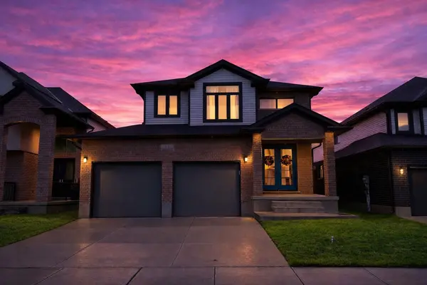 68 Locky LN, Middlesex Centre, ON N0L 1R0