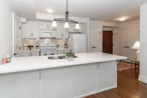 391B Manitoba ST #304, Bracebridge, ON P1L 0B5