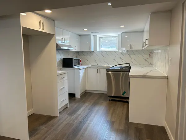 269 West 5th ST N #BSMT, Hamilton, ON L9C 3N9