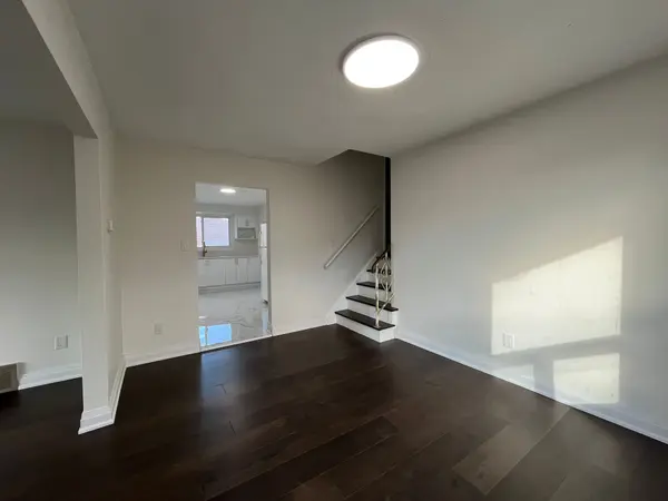 617 West 5th ST, Hamilton, ON L9C 3R1