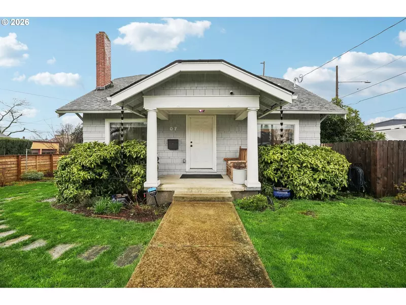 7 SE 52ND AVE, Portland, OR 97215