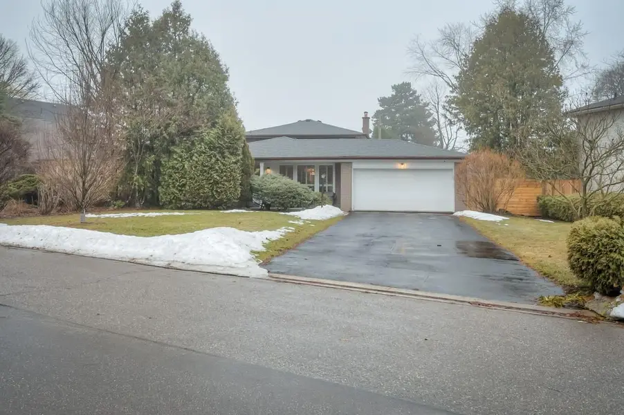 116 Babcome DR, Markham, ON L3T 1N1