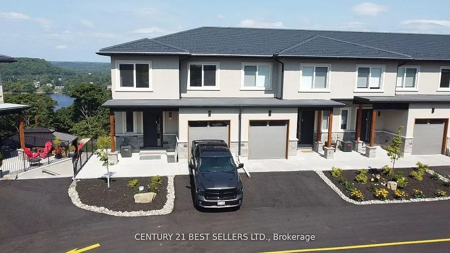 2-17 Horizon LN, Huntsville, ON P1H 0G6