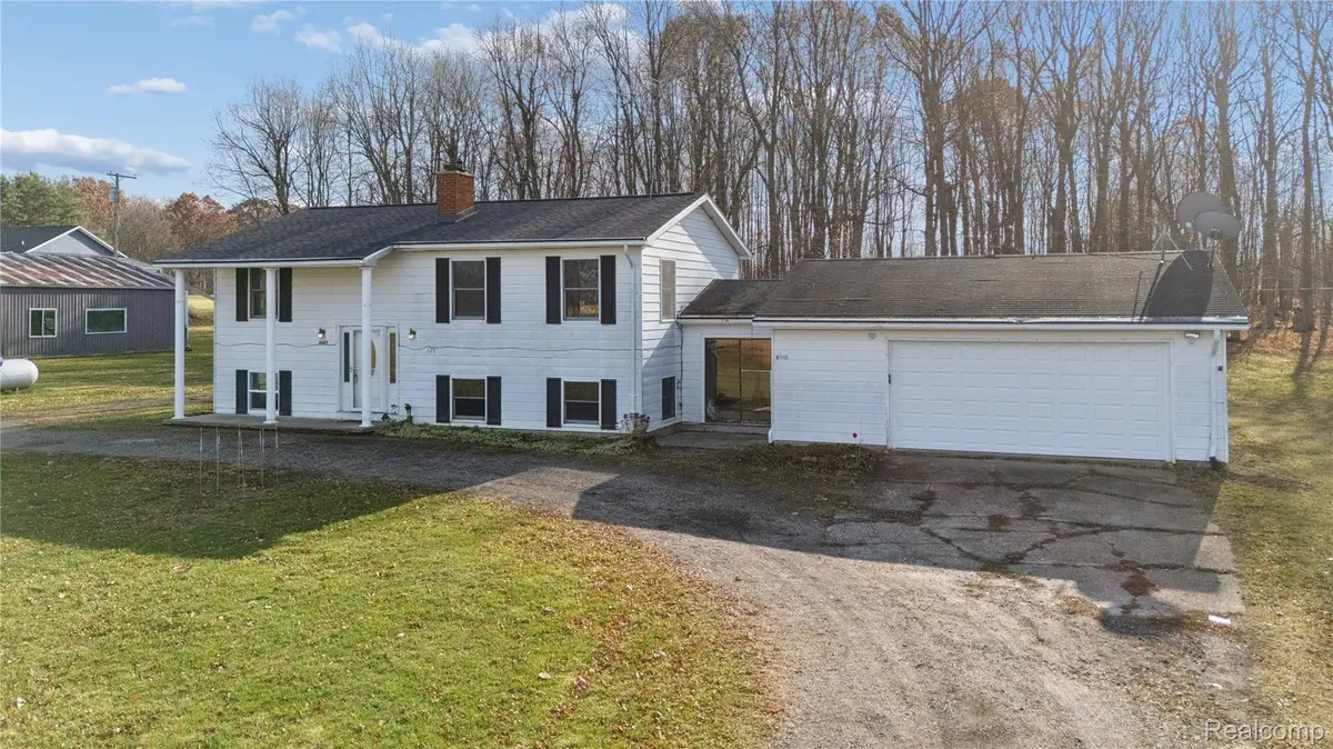 8603 Killinger RD, Conway Township, MI 48836