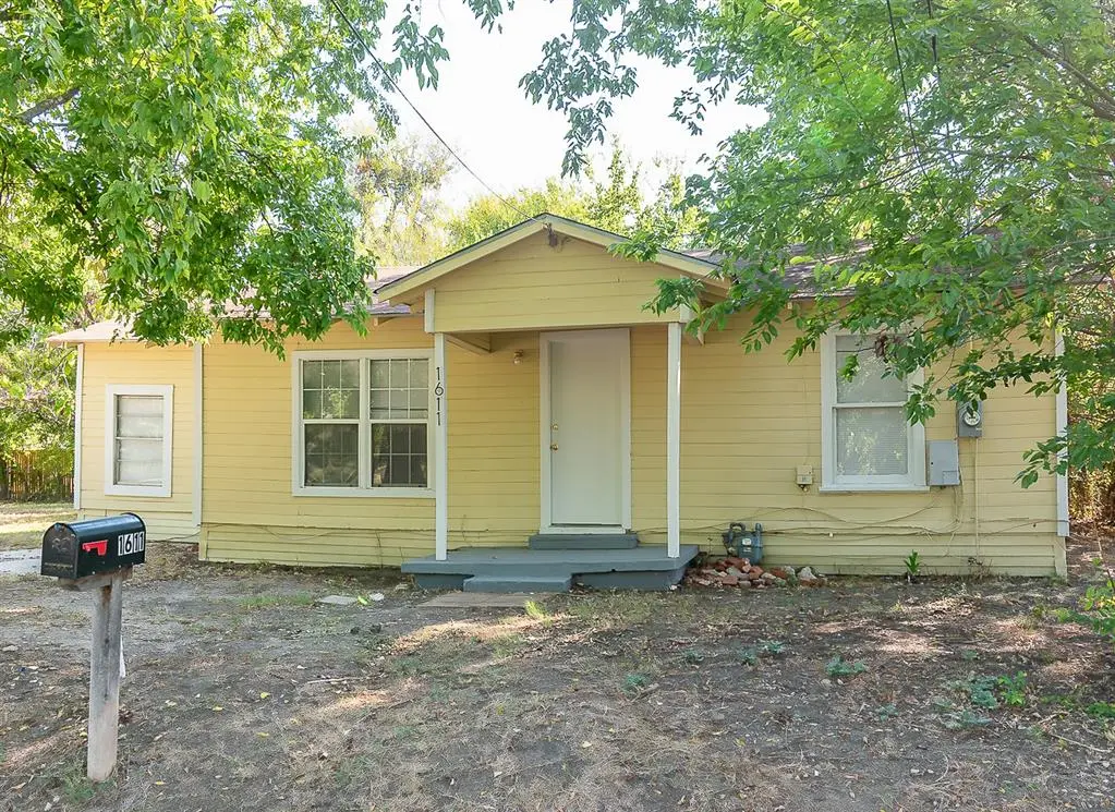 1611 Clark Street, Greenville, TX 75401