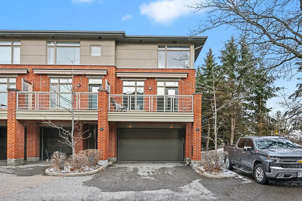51 Callaghan Private, Kanata, ON K2K 0A6