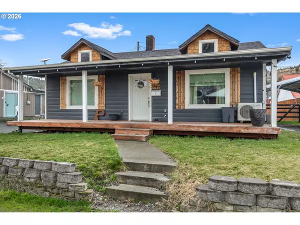 John Day, OR 97845,242 NW 1ST AVE