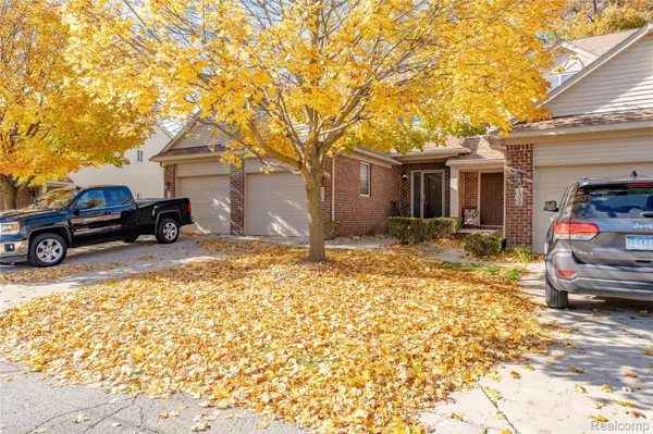 1314 Lilac LN, Waterford Charter Township, MI 48327