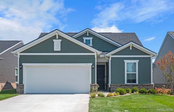 4380 Warbler LN, Milford Charter Township, MI 48381