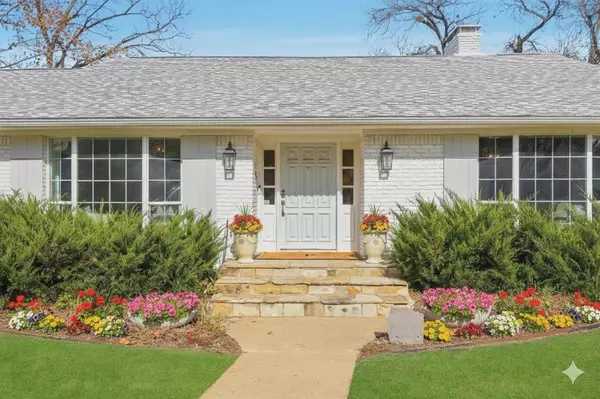 Dallas, TX 75254,7039 Cliffbrook Drive