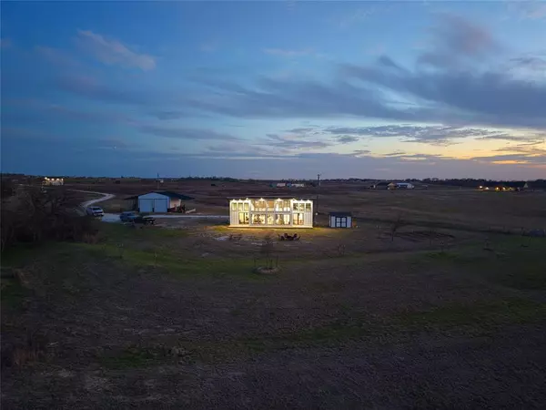 Abbott, TX 76621,232 Hcr 2302