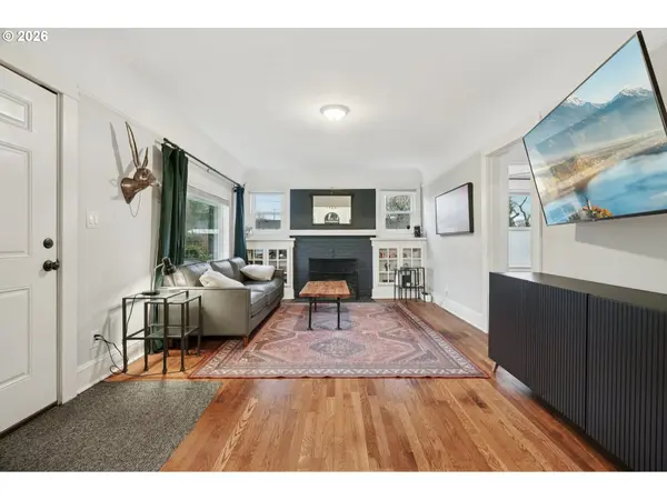 7 SE 52ND AVE, Portland, OR 97215