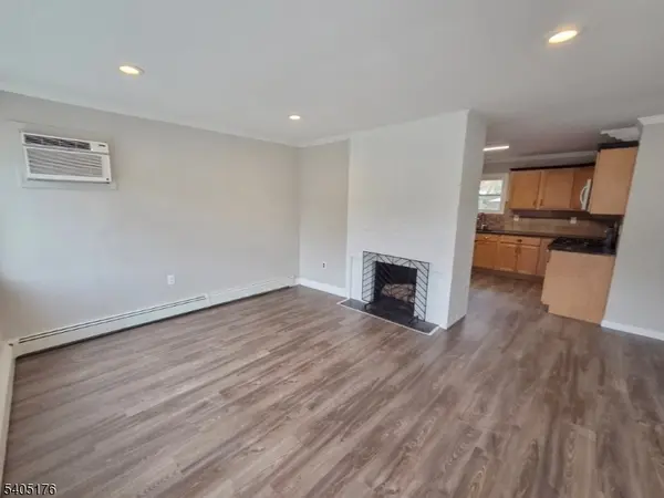 533 S Park Dr, Perth Amboy City, NJ 08861