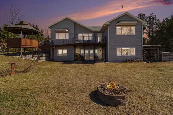 4745 S Lakeshore DR, Summit Twp, MI 49431