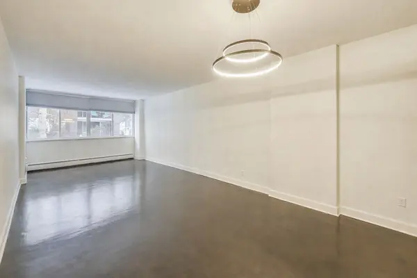 335 Lonsdale RD #212, Toronto C03, ON M5P 1R4