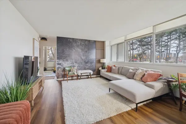 715 Don Mills RD #103, Toronto C11, ON M3C 1S4