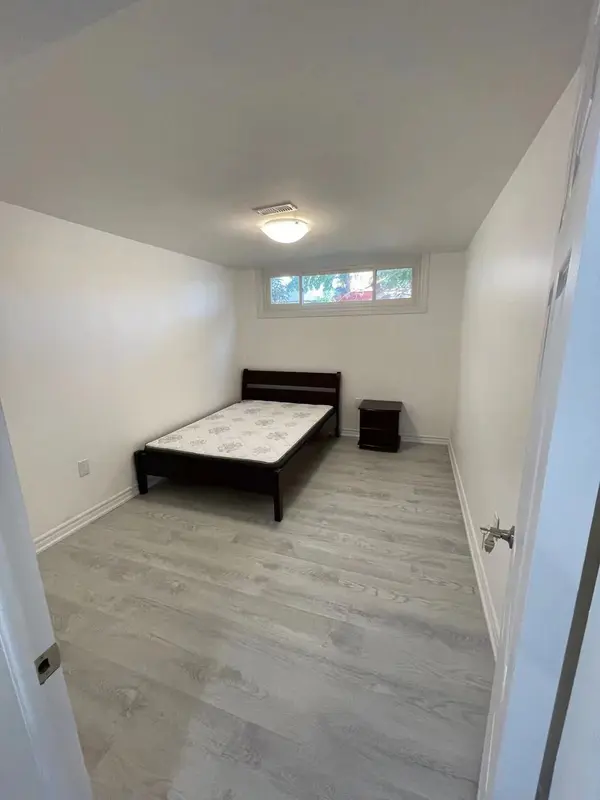 6 Murmouth RD #Bsmt, Toronto E05, ON M1T 2R1