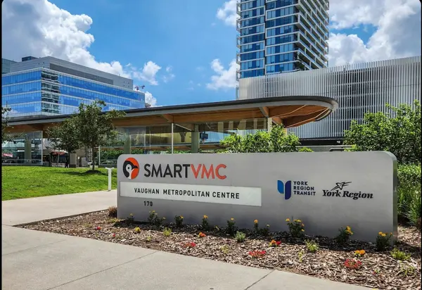 1000 Portage Pkwy #3008, Vaughan, ON L4K 0L1