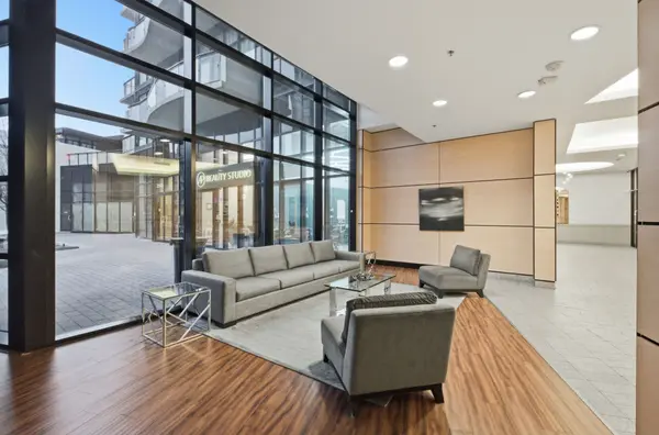 2900 Highway No. 7 N/A #704, Vaughan, ON L4K 0G3