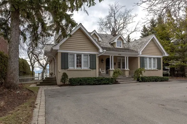 3196 Lakeshore RD, Burlington, ON L7N 1A4