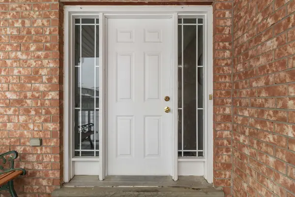 3 Melrose PL, Guelph, ON N1K 1W8