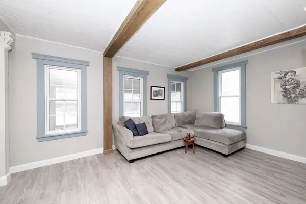 406 Ridge RD N, Fort Erie, ON L0S 1N0