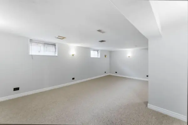 421 Talbot ST, Hamilton, ON L8H 6T6