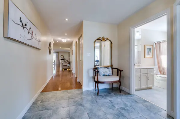 20 Arbordale WALK, Guelph, ON N1C 4X7