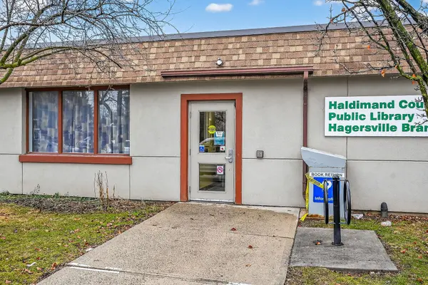 13 Alma ST N, Haldimand, ON N0A 1H0