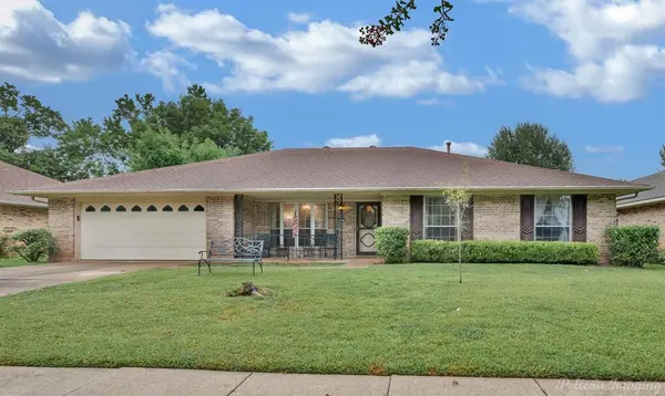 7625 Old Spanish Trail,  Shreveport,  LA 71105