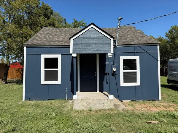 638 E Walcott Street,  Pilot Point,  TX 76258