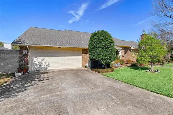 2705 Country Place Drive, Carrollton, TX 75006