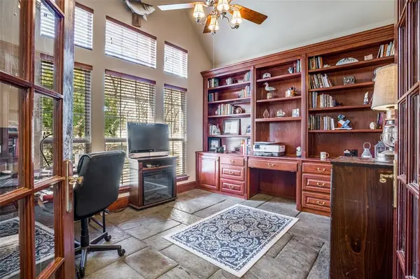 3360 Forest Glen Drive, Corinth, TX 76210