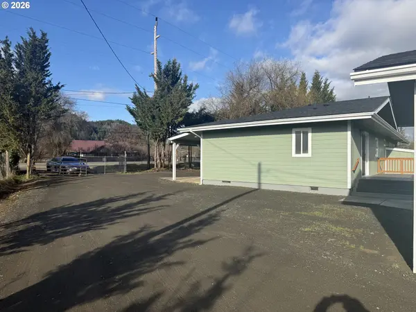Sutherlin, OR 97479,3699 NONPAREIL RD