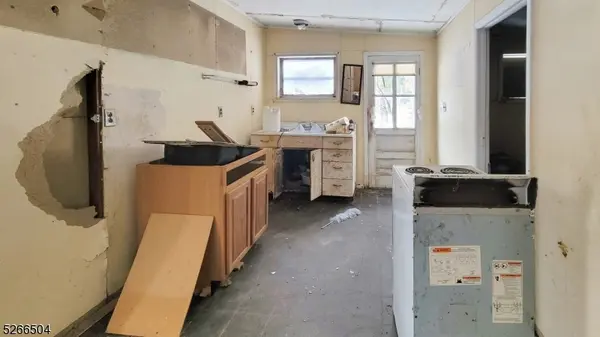 58 Hollow Rd, Lebanon Twp., NJ 08826