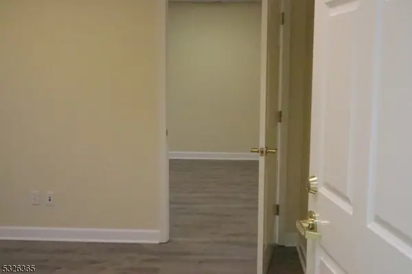 496 Rt22, Readington Twp., NJ 08833