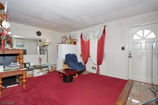 29 Elberon Ave, Paterson City, NJ 07502