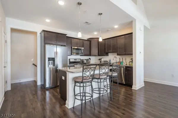 104 Autumn Ct, Little Falls Twp., NJ 07424